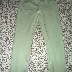 Lululemon Wunder Under 25”